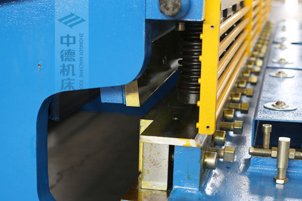 ZDS-432選用上海優(yōu)質(zhì)刀片，使用壽命更長(zhǎng).jpg